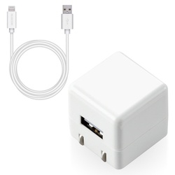 ＡＣ充電器　ライトニングケーブル１．５ｍ　ホワイト